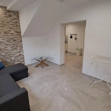 Brand New Luxury App Fjaka In The Center Near