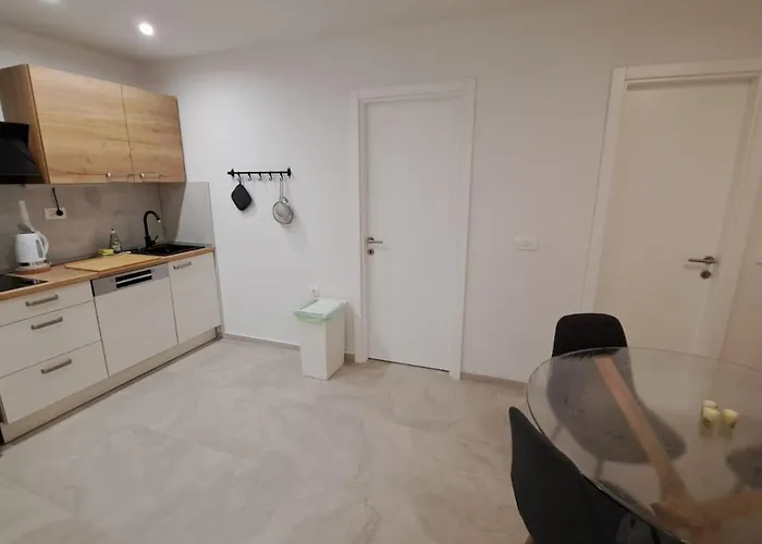 Brand New Luxury App Fjaka In The Center Near Apartman Makarska