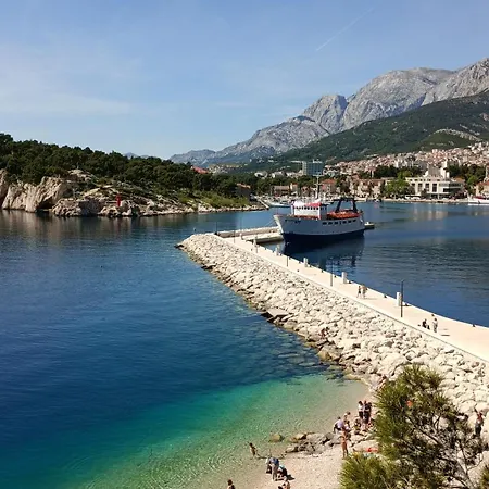 Διαμέρισμα Brand New Luxury App Fjaka In The Center Near *